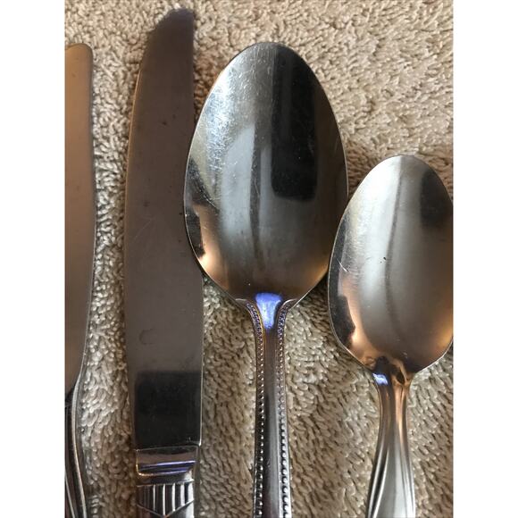 Vintage Lot of Silverware Some Tarnished Fork Spoons And Knifes Mixed 7 Pcs - Picture 6 of 7